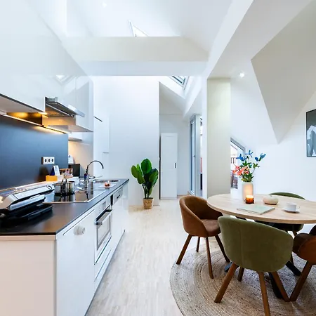 Days - Three Bedroom With Terrace And Ac Appartement