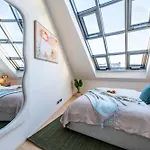 Apartman Days - Three Bedroom With Terrace And Ac Prága