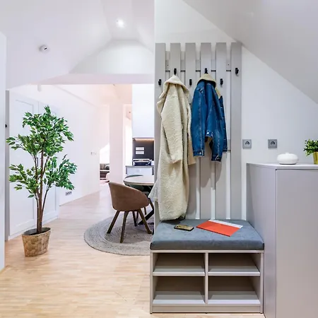 Days - Three Bedroom With Terrace And Ac Apartamento *