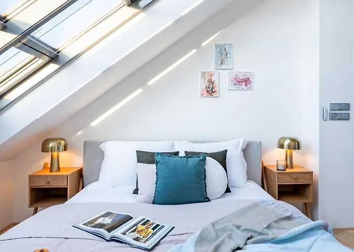 Days - Three Bedroom With Terrace And Ac 아파트 프라하